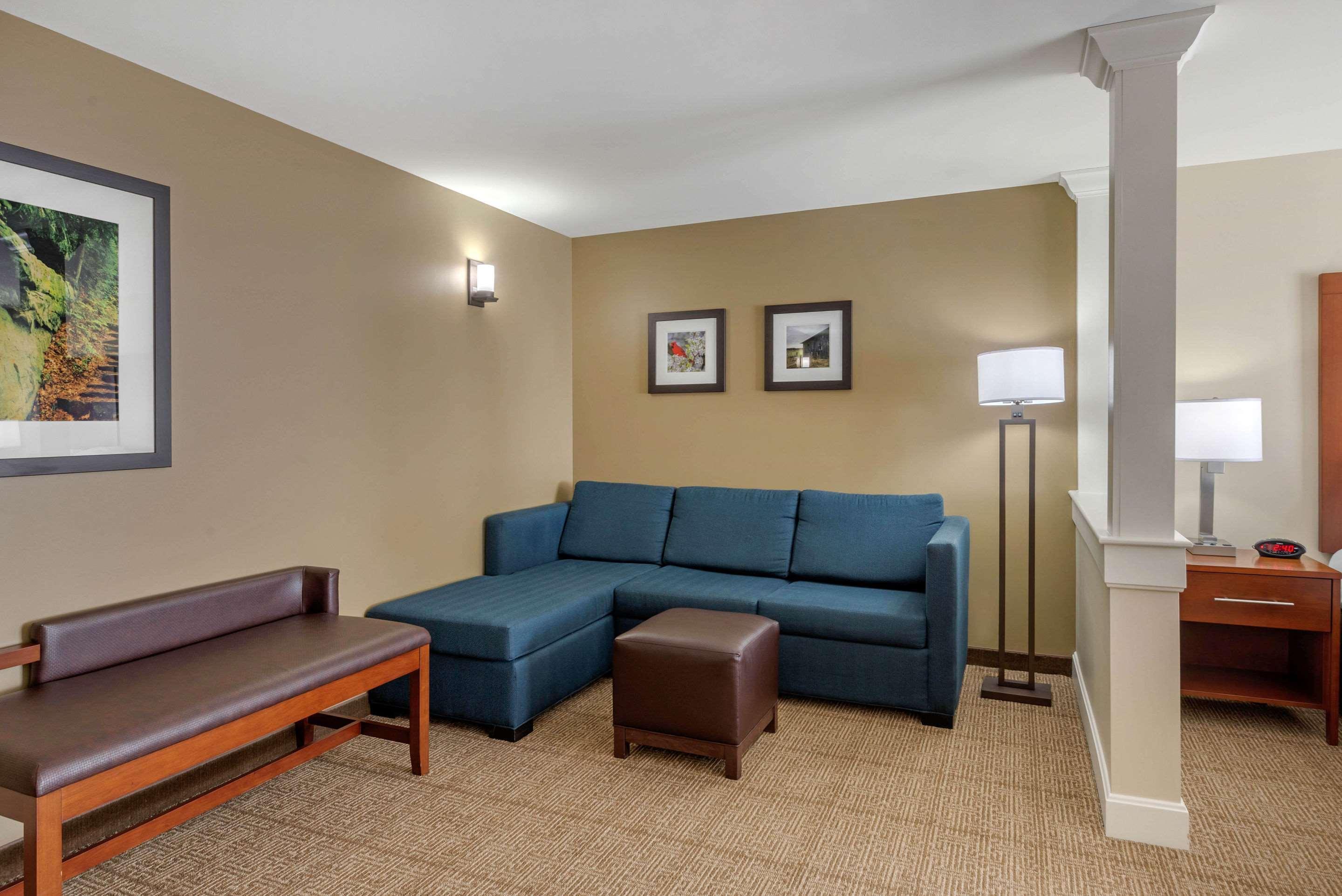 Comfort Inn & Suites Northern Kentucky Wilder Ngoại thất bức ảnh