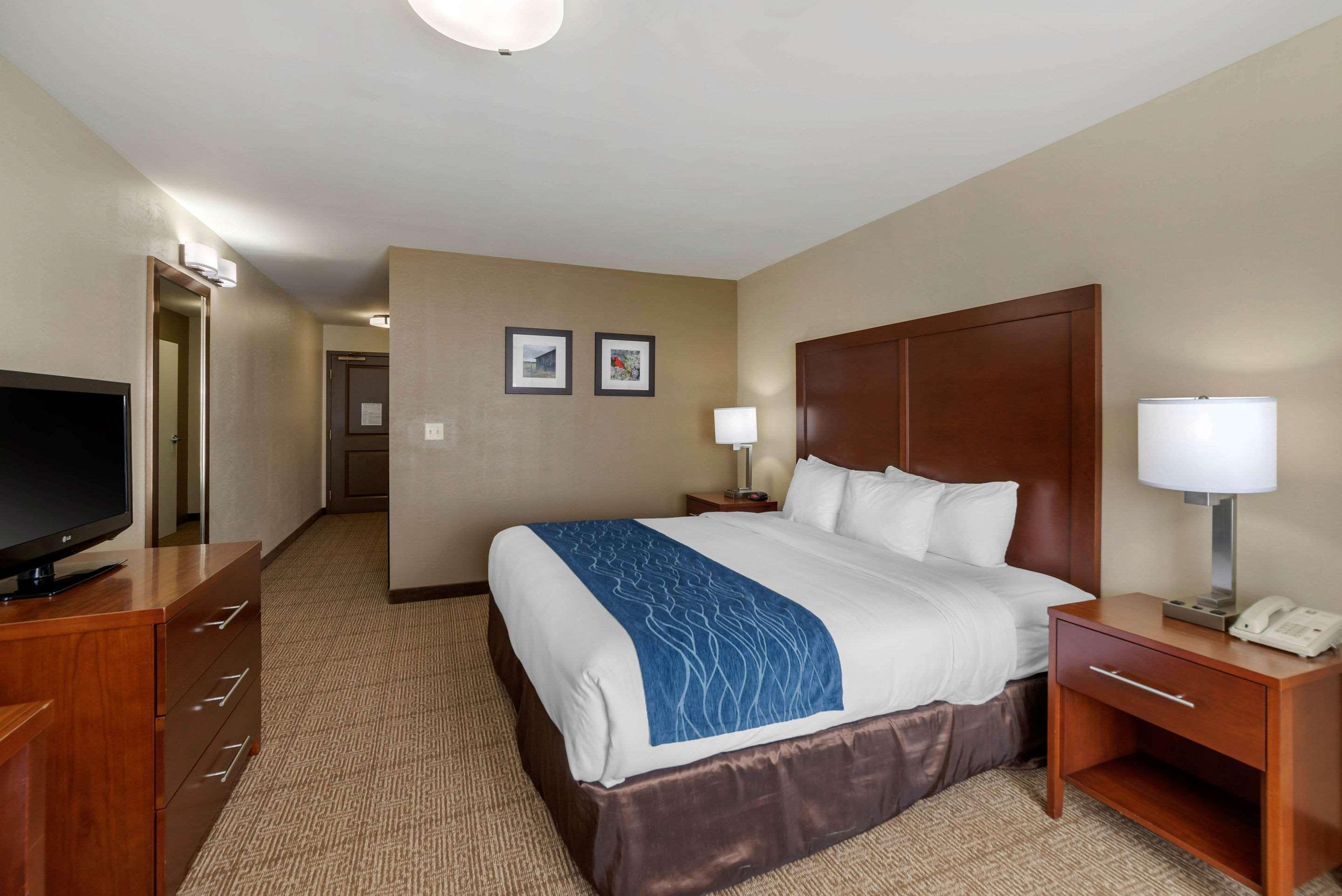 Comfort Inn & Suites Northern Kentucky Wilder Ngoại thất bức ảnh