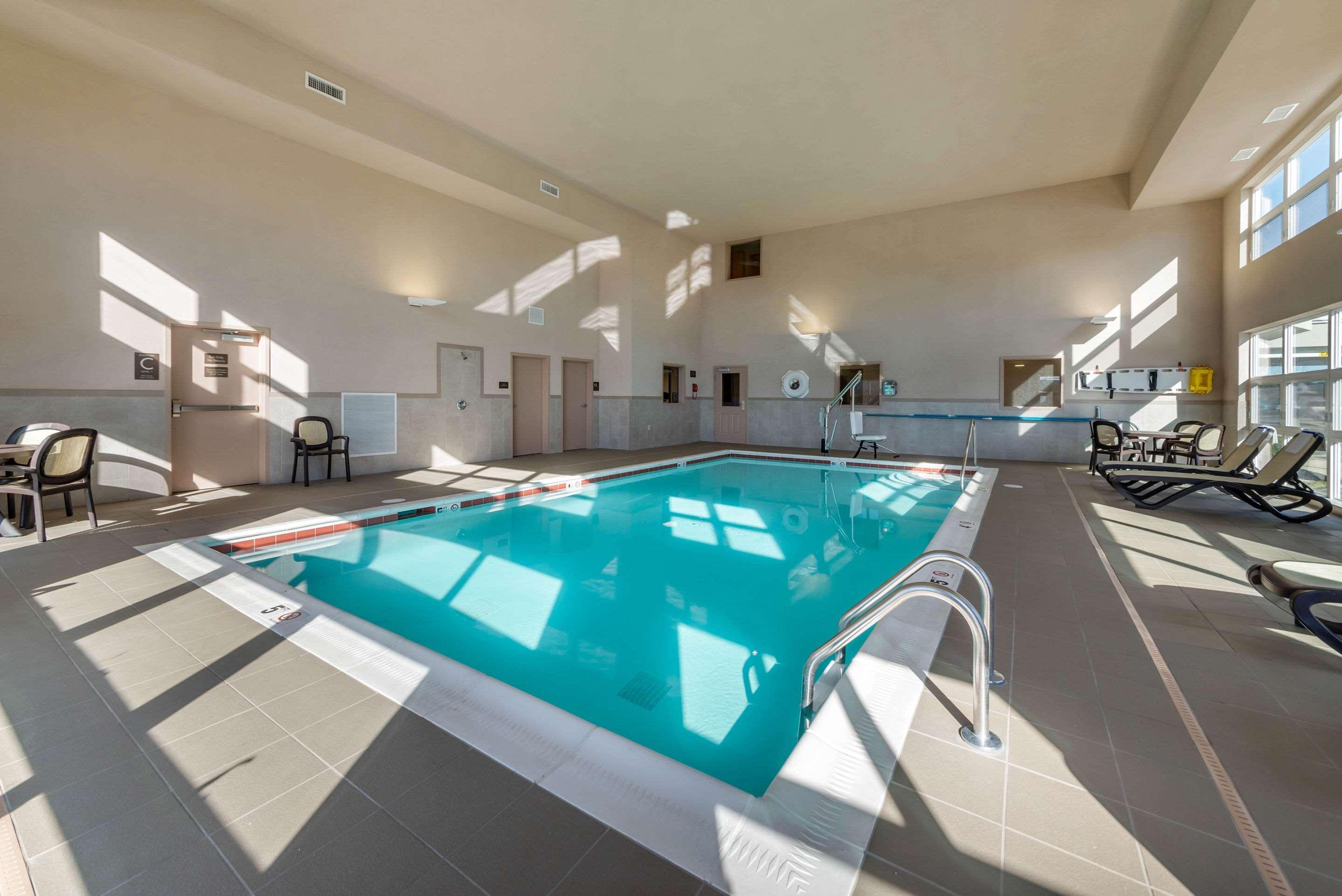 Comfort Inn & Suites Northern Kentucky Wilder Ngoại thất bức ảnh