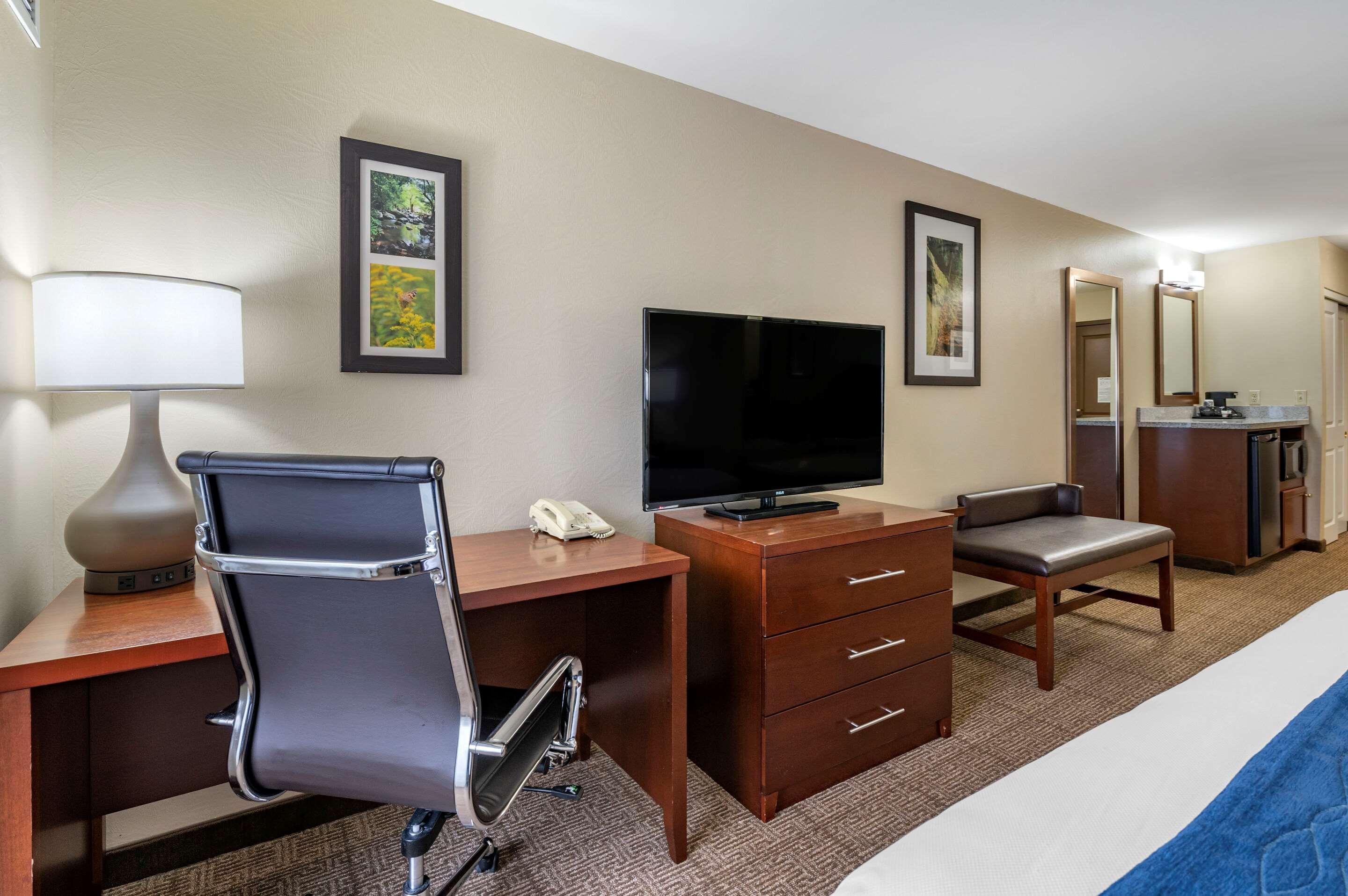 Comfort Inn & Suites Northern Kentucky Wilder Ngoại thất bức ảnh