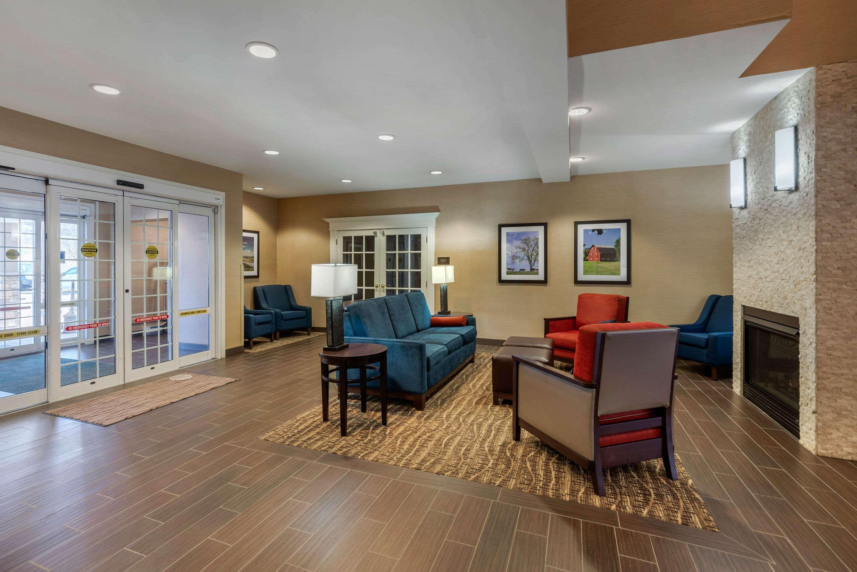 Comfort Inn & Suites Northern Kentucky Wilder Ngoại thất bức ảnh