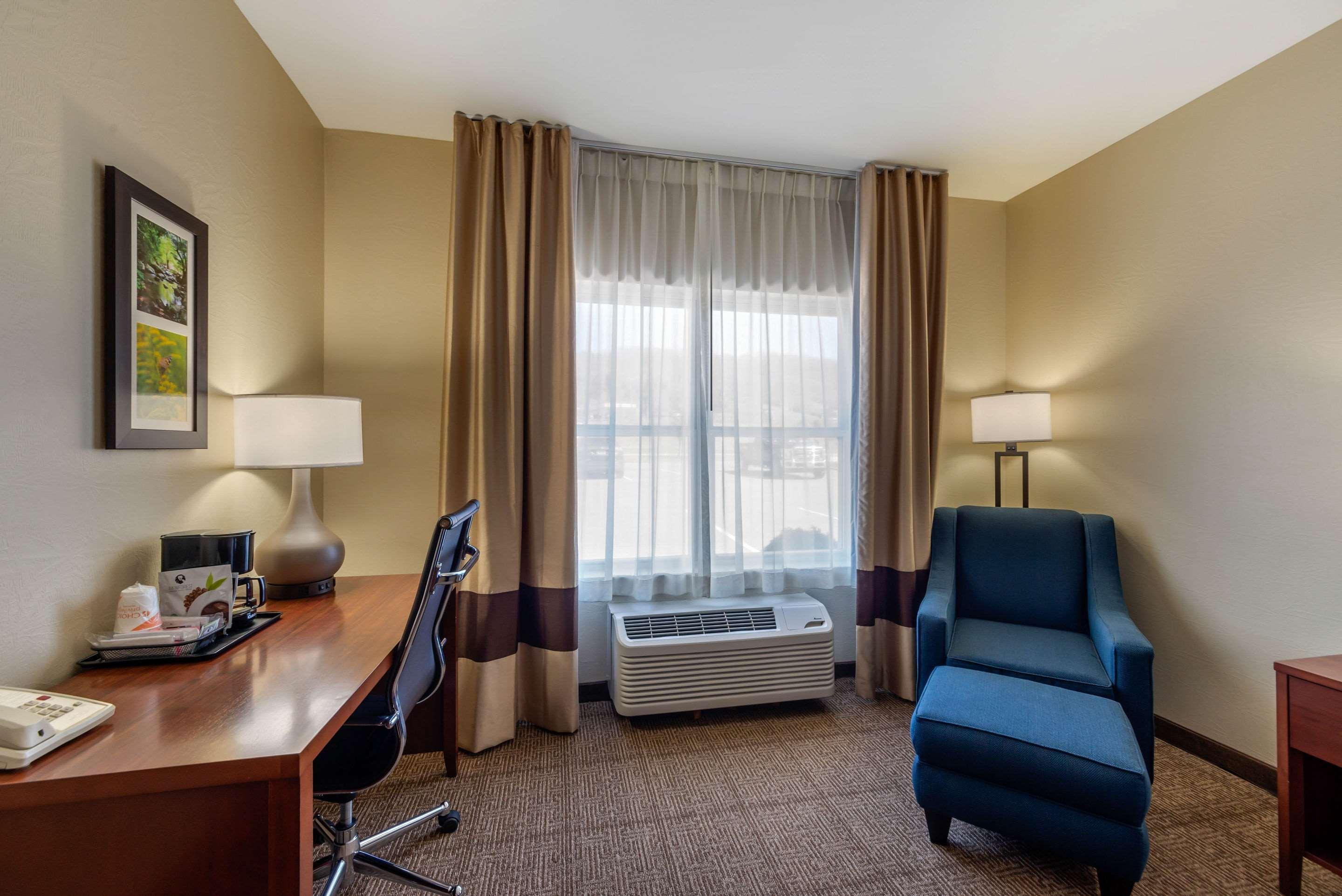 Comfort Inn & Suites Northern Kentucky Wilder Ngoại thất bức ảnh