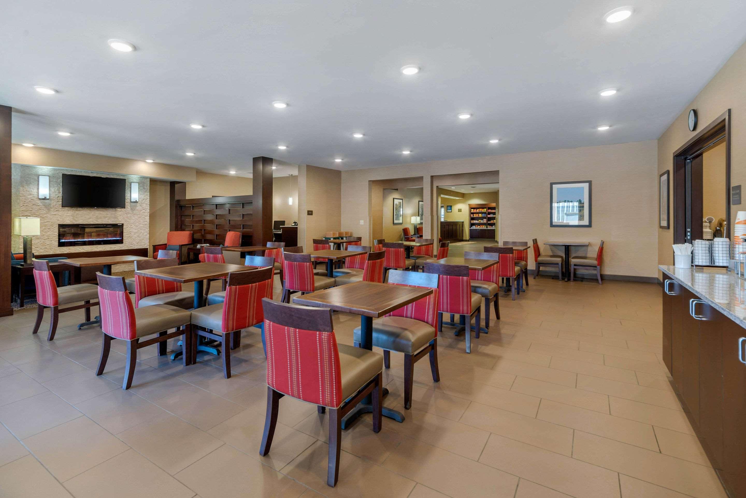 Comfort Inn & Suites Northern Kentucky Wilder Ngoại thất bức ảnh