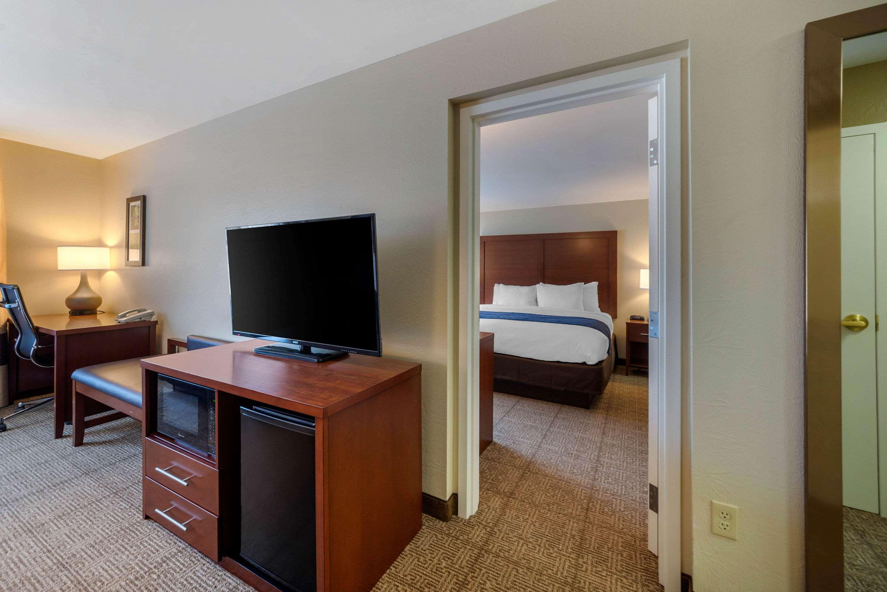 Comfort Inn & Suites Northern Kentucky Wilder Ngoại thất bức ảnh