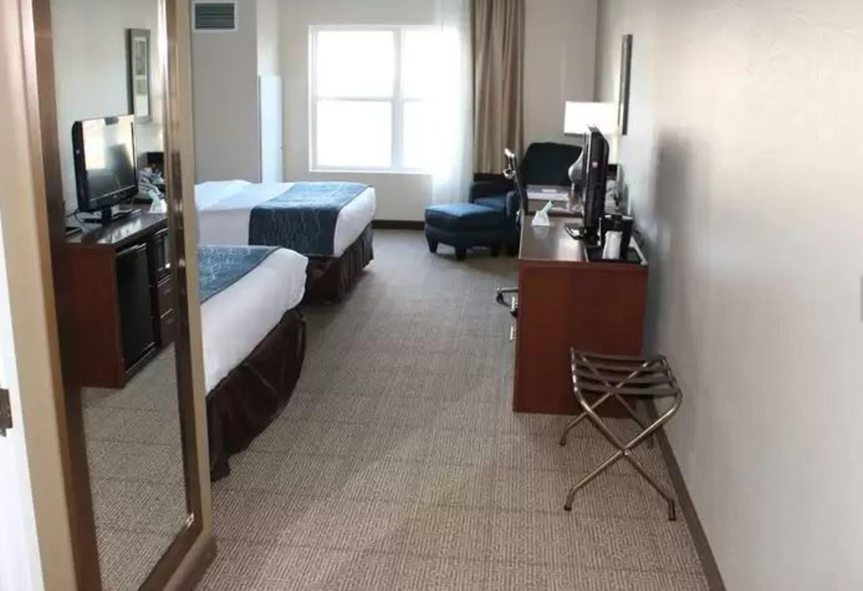 Comfort Inn & Suites Northern Kentucky Wilder Ngoại thất bức ảnh