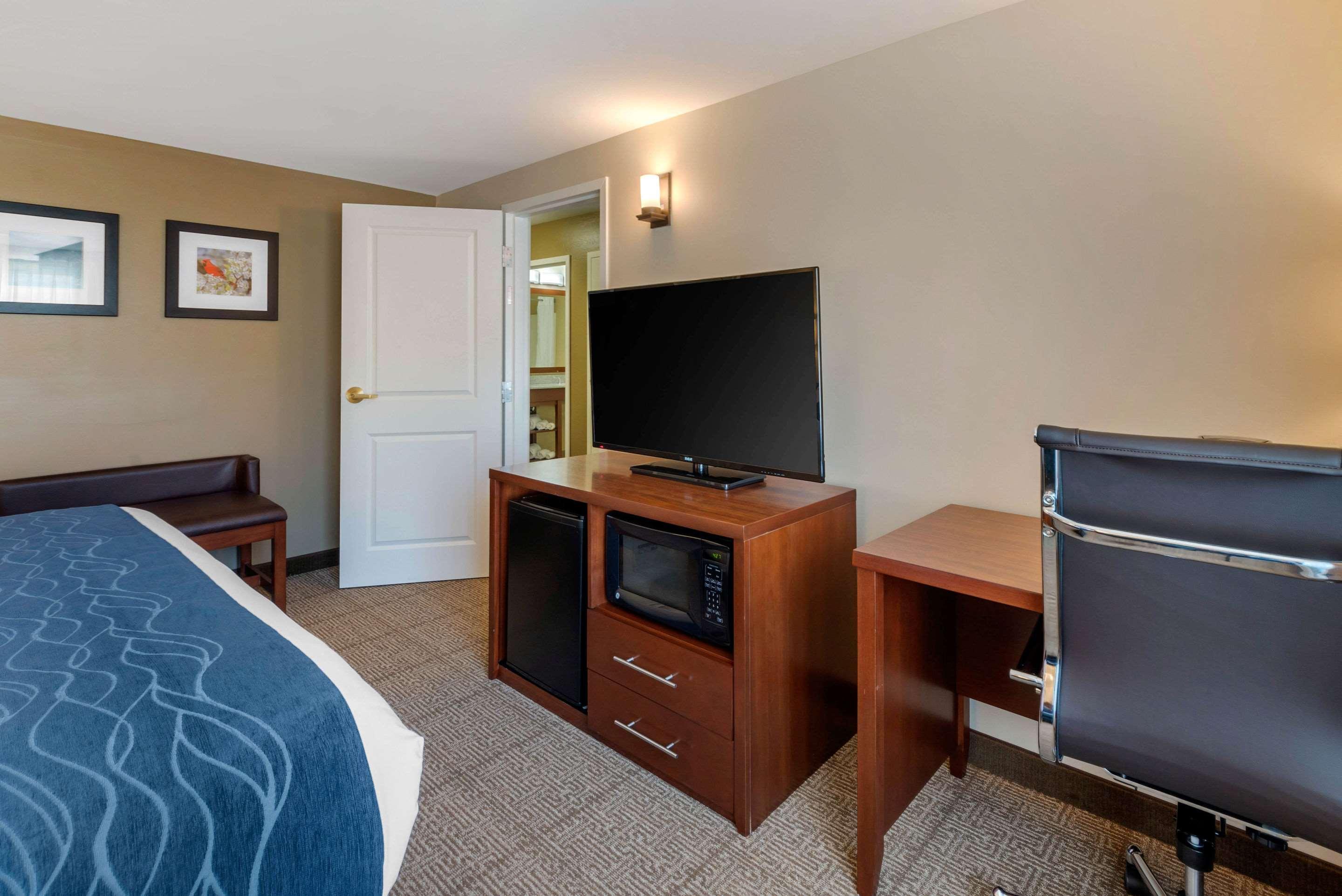 Comfort Inn & Suites Northern Kentucky Wilder Ngoại thất bức ảnh