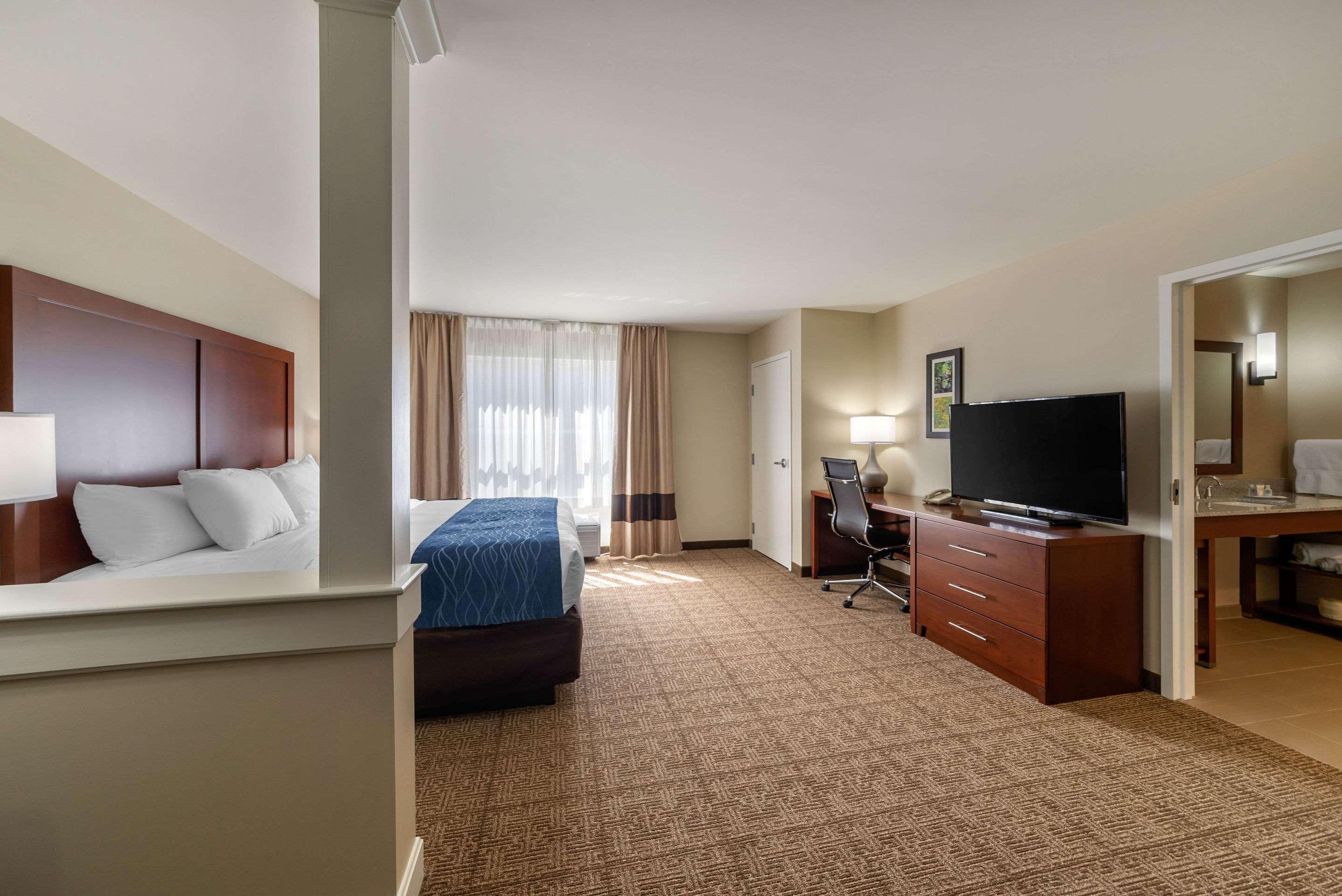 Comfort Inn & Suites Northern Kentucky Wilder Ngoại thất bức ảnh
