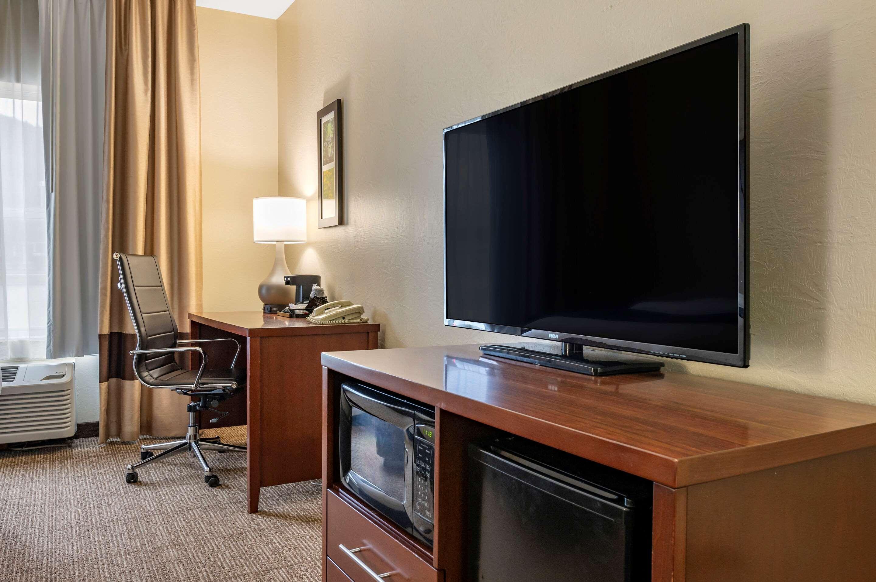 Comfort Inn & Suites Northern Kentucky Wilder Ngoại thất bức ảnh