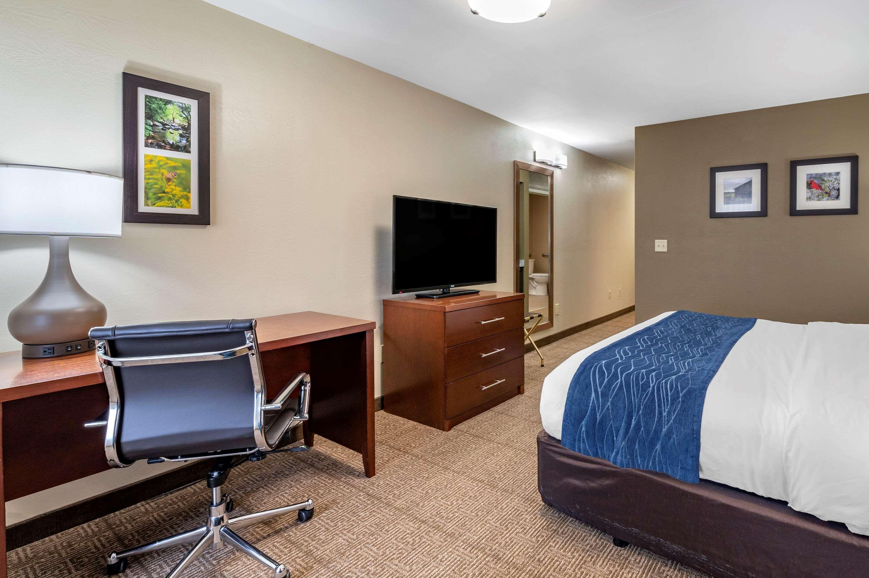 Comfort Inn & Suites Northern Kentucky Wilder Ngoại thất bức ảnh